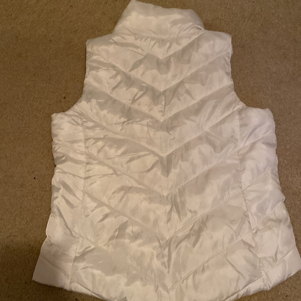 SO juniors small puffer vest with rainbow detail - Picture 6 of 6